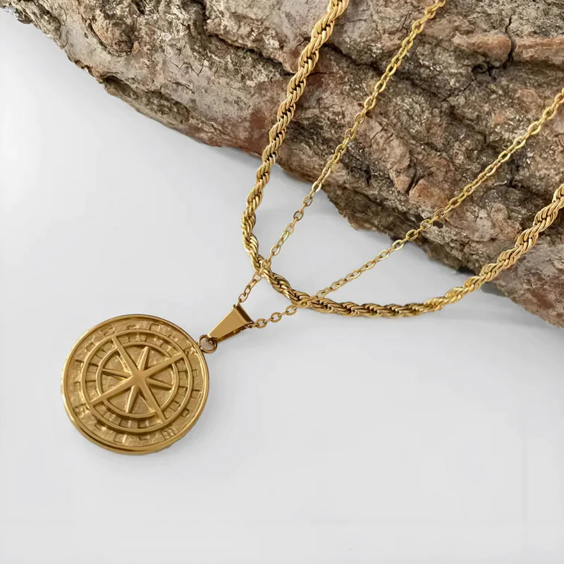 Solomen Compass Necklace - Gold